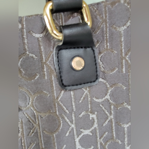 CK CALVIN KLEIN AMAZING SIGNATURE TOTE. LAPTOP BAG, WEEKENDER, CARRY ON, BOOKS - Picture 9 of 16